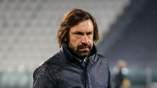 Andrea Pirlo dostal v Juventusu padáka