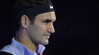 Federer zřejmě nestihne Australian Open. Trenér promluvil o možném konci kariéry