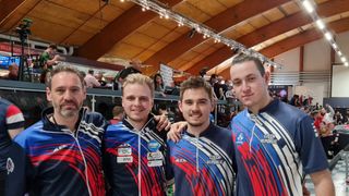 Český bowling veze z mistrovství Evropy stříbrnou medaili a rekord