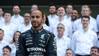 Trest pro Hamiltona? Nový šéf FIA chce prošetřit jeho absenci na ceremoniálu