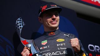 Chystá se Ferrari vyplatit Verstappena? Je to prý jediná možná cesta k titulu