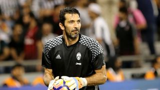 Buffon má rekord italské ligy, teď může překonat i ten klubový