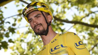 Mistr světa Alaphilippe chtěl tátovi poslat další výhru. Udělal ale obří chybu