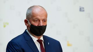 Prymula utnul sportovní život. Některá opatření hlava nebere