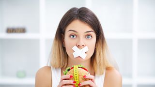Bez dostatku energie může být sport nebezpečný. Chybu dělají hlavně dietáři