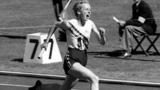 Vyhrála čtyři olympijská zlata, největší bitvu ale svedla s roztroušenou sklerózou