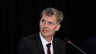 Volba šéfa ČOV se kvůli opatřením proti koronaviru odkládá