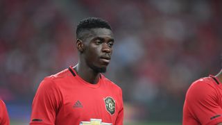 Bizarní rekord hrdiny Manchesteru United. Tuanzebe krmil hladové hrochy nejrychleji na světě