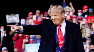 Zničila Trumpovi plakáty. Z vazby jí dostala hvězda NBA