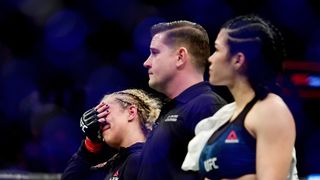 UFC hromadně propouští, slitování nemělo ani s havajskou kráskou