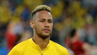 Neymar hodně přestřelil. Chtěl pořádat mejdan pro 500 lidí!