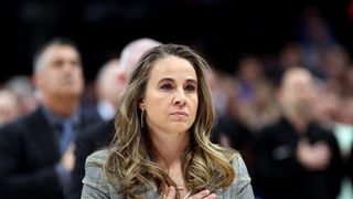 Becky Hammon přepsala historii. Jako první trenérka vedla tým NBA