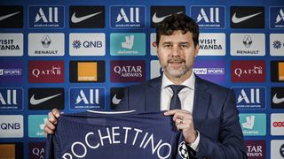 Pochettino poprvé na lavičce PSG. Přivede do Paříže Messiho?