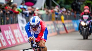 Tour de France letos bez Pinota. Nezvládá tlak fanoušků