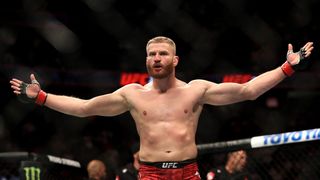 Blachowicz jako outsider? Prognózy smetl z podlahy oktagonu