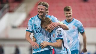 Kvůli mistrovství světa v Kataru umřely tisíce lidí. Norští fotbalisté protestují, ve hře je i bojkot