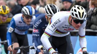 Van Aert versus Van der Poel. Rivalita, která cyklistice chyběla
