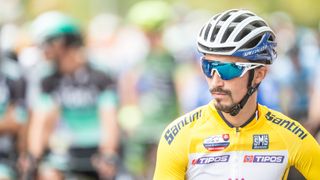 Načasování rozhodlo Valonský šíp. Alaphilippe je potřetí králem
