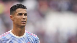 Ronaldo přeskočil Messiho. Podle Forbesu vydělává víc