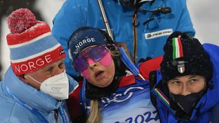 Olympijský kolaps. Zradilo norskou biatlonistku srdce?