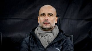 Xavi je připravený převzít Barcelonu, je přesvědčený Pep Guardiola