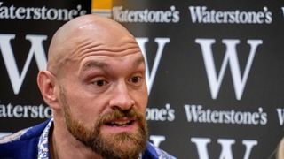 Tyson Fury: Usyk je prcek a já ho zničím!