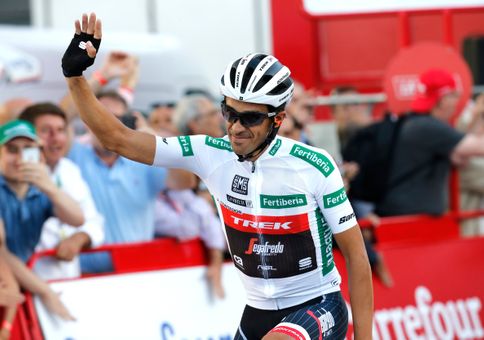 Contador dodržel slib. Vyrazil na 1600 kilometrů dlouhou pouť do Milána