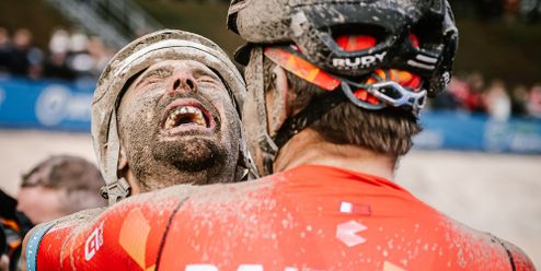 FOTOGALERIE: Klasika Paříž-Roubaix je návyková. Ale jen pro vítěze
