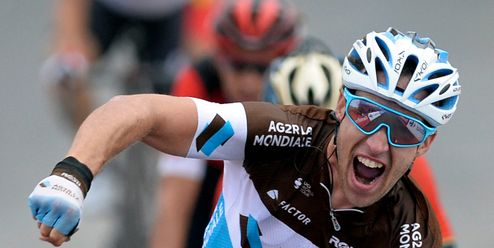 Trable Saganova týmového kolegy. Hrozí mu půl roku vězení