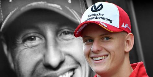 Mick Schumacher: Otec je nejlepší jezdec F1 všech dob, ať už Hamilton dokáže cokoliv