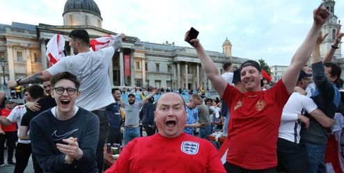 It's coming home! Postup Anglie slaví i starosta Londýna