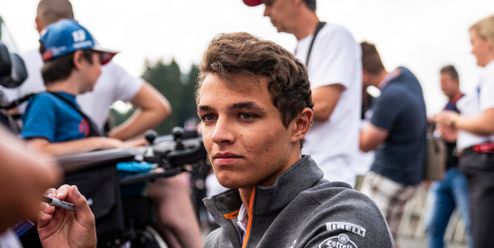 Rowdies okradli pilota Formule 1 o hodinky za více než milion korun
