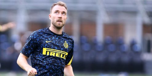 Christian Eriksen se poprvé od srdečního kolapsu objevil v Interu Milán