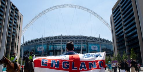 Ostuda Anglie. UEFA začala vyšetřovat incidenty na stadionu ve Wembley