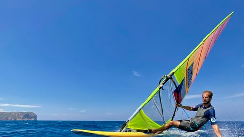 Windsurfař Karel Lavický se chystá do Tokia