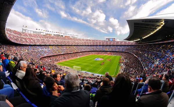 Barcelona shání peníze, kde může. Camp Nou pronajímá na svatby