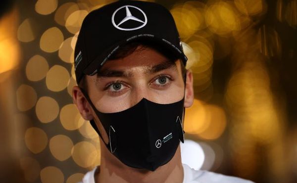 Rivalové? V Mercedesu se chystají „překalibrovat“ ambice George Russella