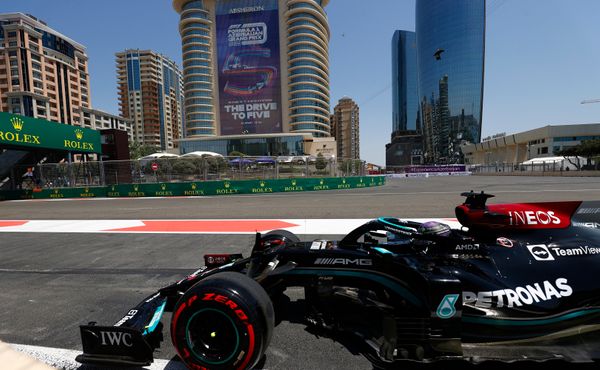 Další závodní víkend! Formule se prohání ázerbájdžánským Baku