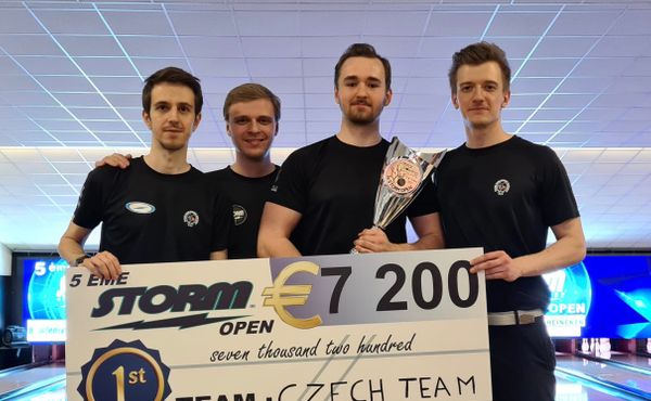 Čeští bowleři vezou z Francie titul a skalp mistrů světa