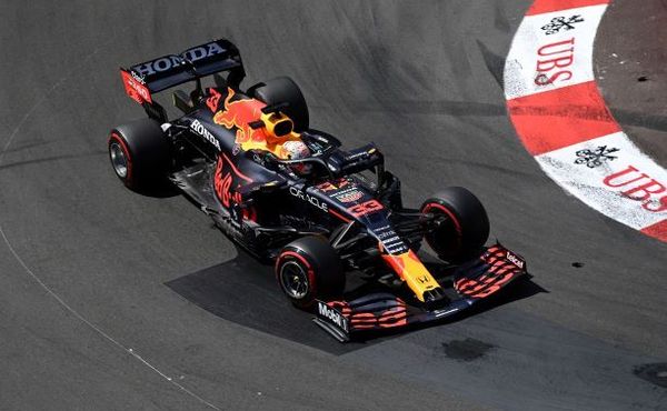Red Bull útočí na Mercedes. Přetahuje mu zaměstnance