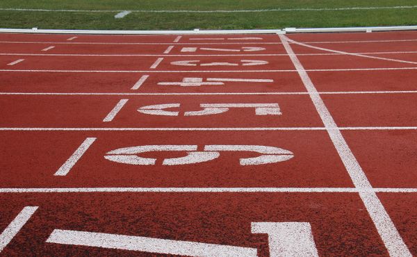 Běžec Moen překonal 44 let starý Hermensův rekord v hodinovce