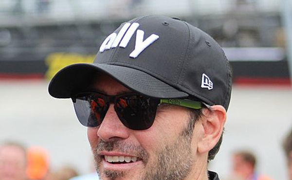 Sedminásobný šampion NASCAR Johnson se nakazil koronavirem