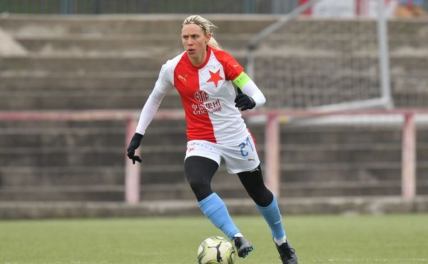 Nejlepší česká fotbalistka roku Svitková odchází ze Slavie. Kam má namířeno?