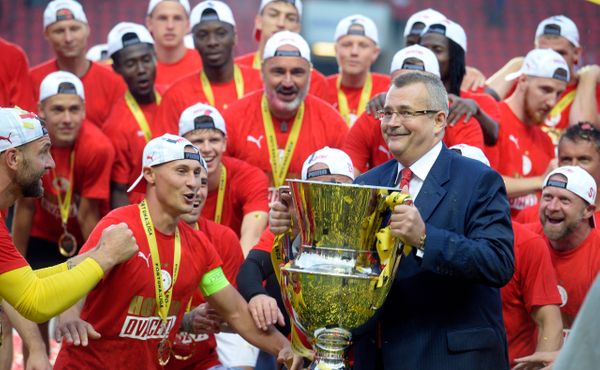 Slavia naprosto dominuje českému fotbalu. Zabrzdit ji bude nad síly ostatních