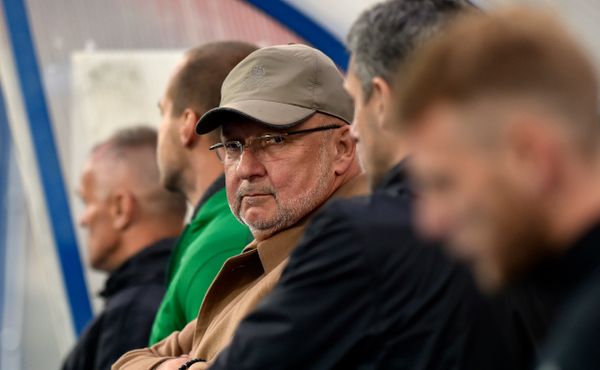 Dohrát ligu je důležitější než dovolené hráčů a zájmy pana Starky