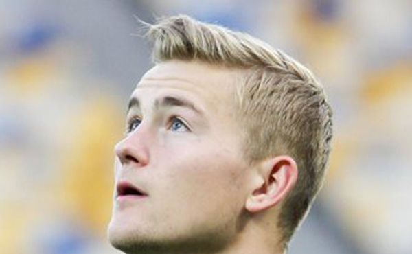 De Ligt se podrobil operaci ramena a čeká ho tříměsíční pauza