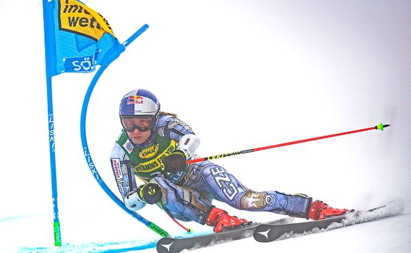 Ledecká zahájila sezonu 20. místem v obřím slalomu v Söldenu