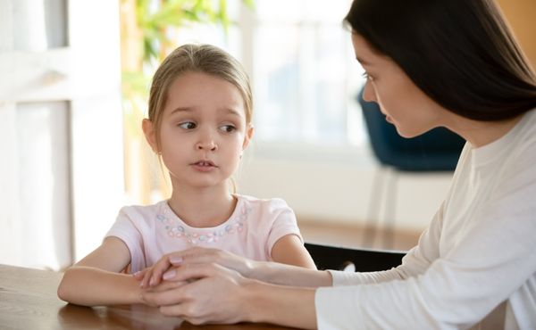 Mluvte se svými dětmi. V dnešní době to potřebují víc než kdy dřív