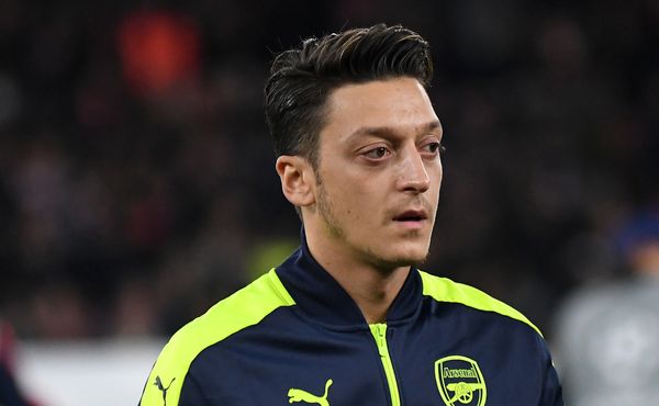 Nabídka pro Arsenal: Mesut Özil na splátky