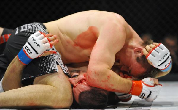 Veterán UFC Pešta zavzpomínal na první placený zápas. Dostal pár korun, vázu a ledvinku